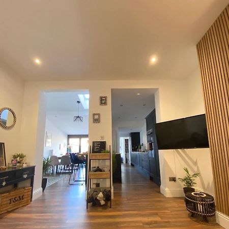 Luxury Spacious Renovated Townhouse Grantham Bagian luar foto