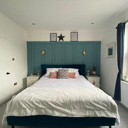 Luxury Spacious Renovated Townhouse Grantham Bagian luar foto