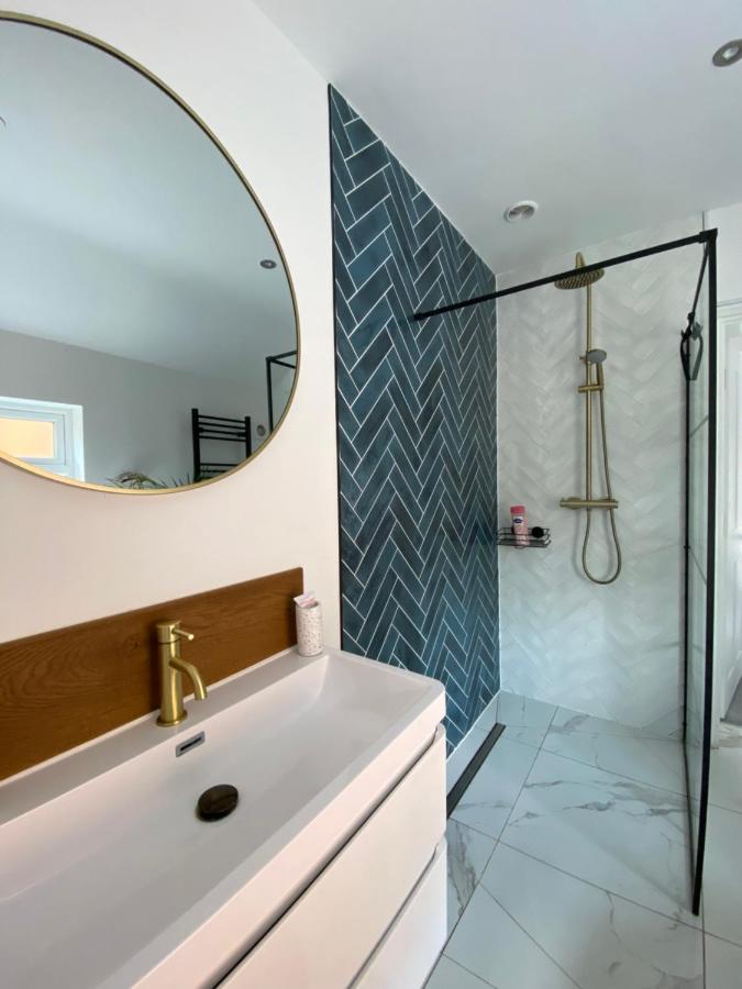 Luxury Spacious Renovated Townhouse Grantham Bagian luar foto
